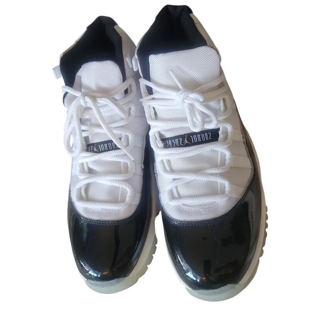 Jordan Retro 11 Concord Sneakers  White and Black Sz 11